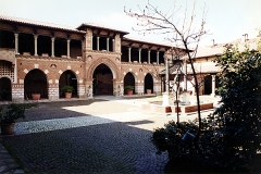 Villa Pizzi Guidoboni-(cortile interno) - Serafino Belloni